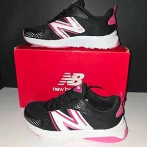 New Balance Dynasoft 545 Kids Sneakers 💗 | Size 5 WIDE | NEW